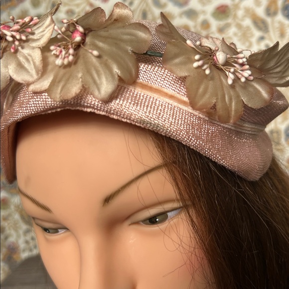 Vintage‎ Hat Pink and Cream Flowers Fascinator Church - Picture 5 of 15